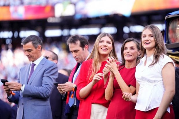 Reina Letizia, pendientes, Mundial, Adolfo Domínguez