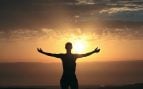 Carl Jung, psiquiatra y psicólogo suizo: «Quien mira hacia fuera sueña; quien mira hacia dentro despierta»