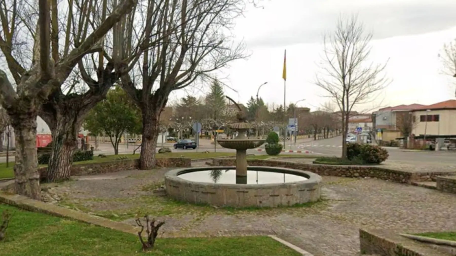 Muere un menor de 13 años en Ciudad Rodrigo tras derrumbarse una fuente en las celebraciones del Mundial