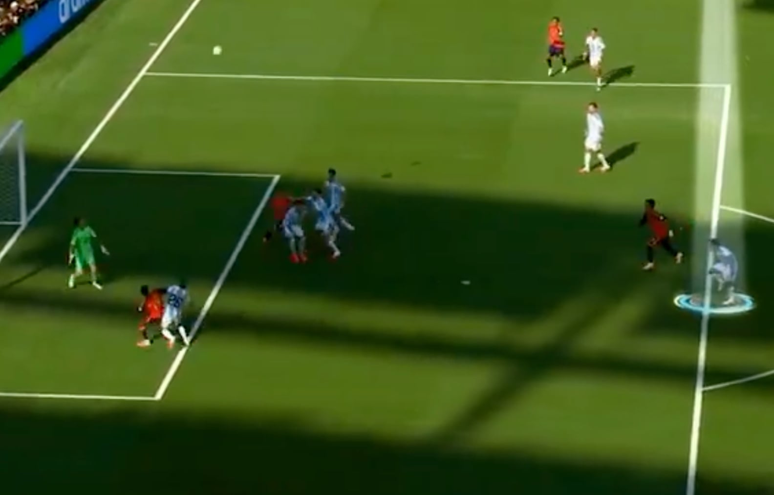 El hijo de Simeone señalado en Argentina: no siguió la marca de Ferran en el gol de España