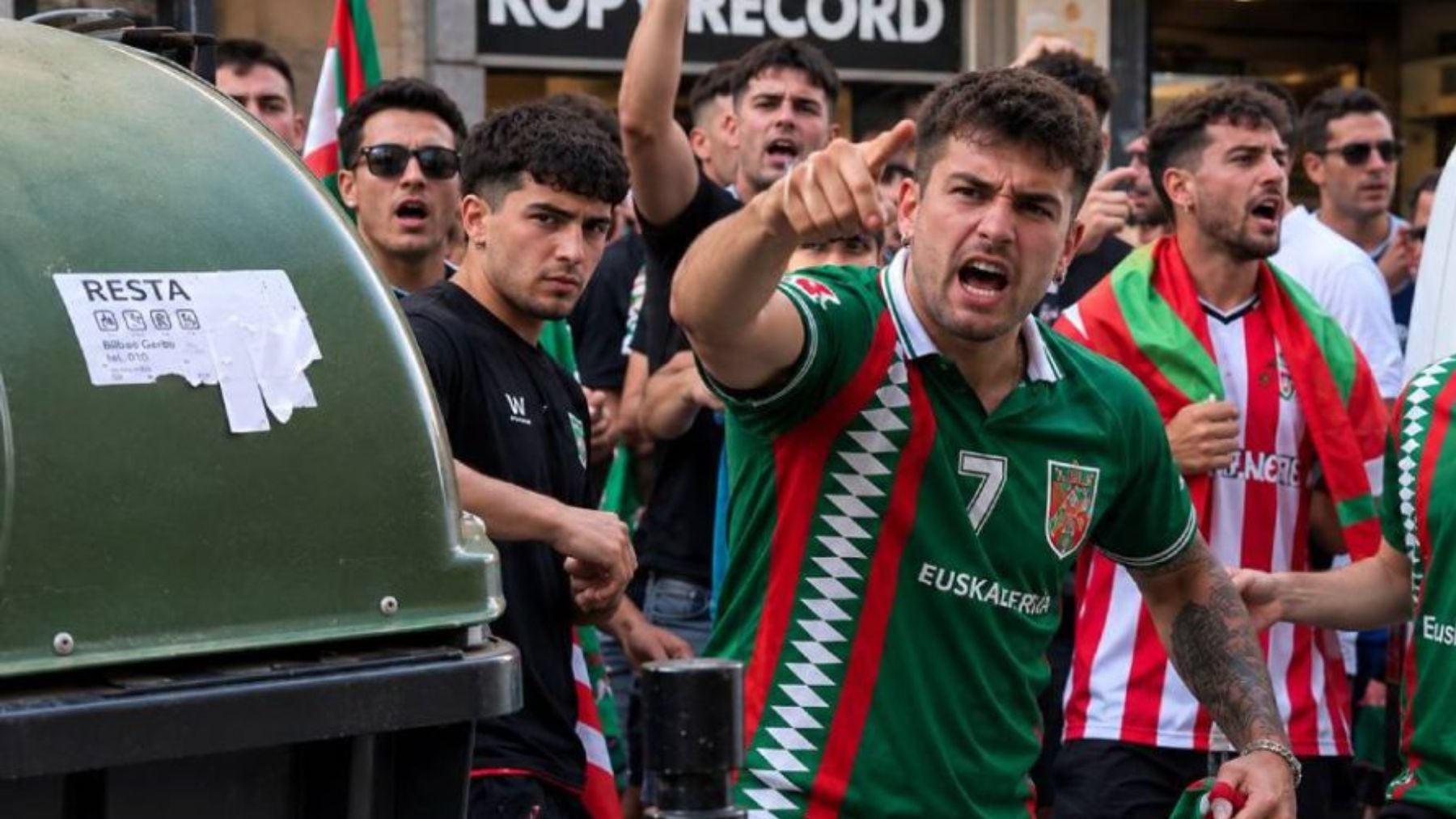 23 radicales filoetarras identificados en Vizcaya y Álava por agredir a aficionados de la selección
