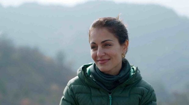 Hiba Abouk en 'Universo Calleja'. (Foto: Telecinco)