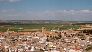 Pueblo español