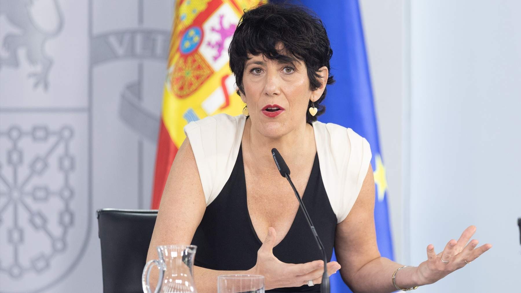 Elma Saiz reparte 2 millones en publicidad institucional a medios digitales y sólo 5.900 euros a OKDIARIO