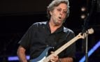 Eric Clapton tocando en vivo en el concierto Hard Rock Calling el 28 de junio de 2008 en Hyde Park, Londres. Foto: Majvdl, CC BY-SA 3.0, Wikimedia Commons