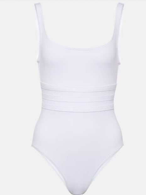 El ba&ntilde;ador de Sara Carbonero. (Foto: Mytheresa)