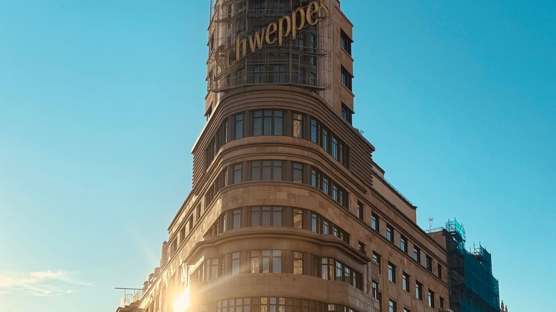 Ni centros comerciales ni piscinas: los cinco refugios climáticos gratis de Madrid para sobrevivir a la ola de calor