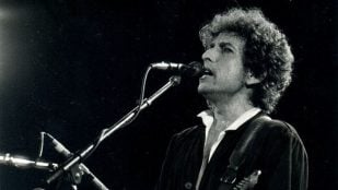 Bob Dylan en 1991. Foto de Xavier Badosa, CC BY-SA 3.0, Wikimedia Commons