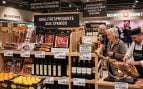 Supermercado suizo lleno de productos españoles. imagen generada con IA.
