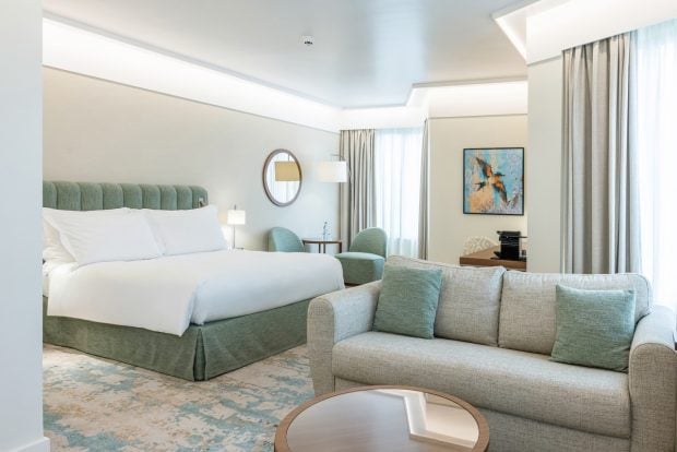 oporto portugal soMos crowne plaza