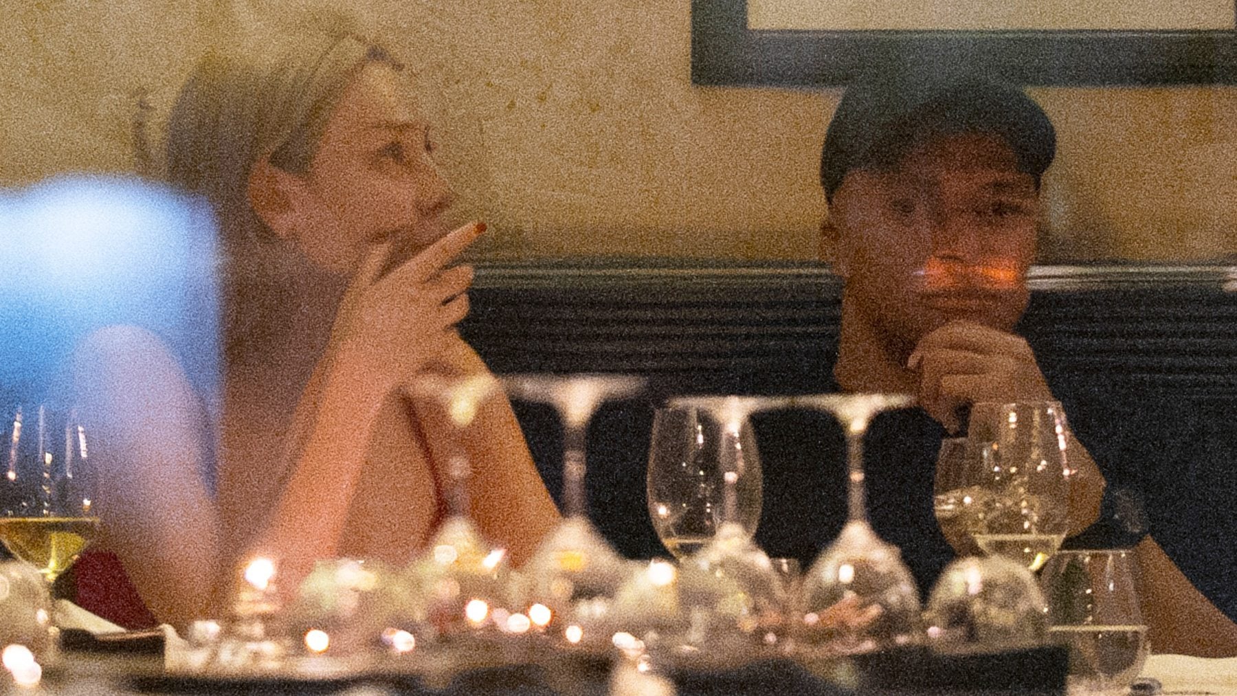 Ester Expósito y Mbappé. (Foto: EP)