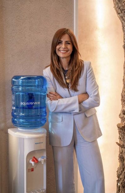Nuria Roca posando con Aquaservice