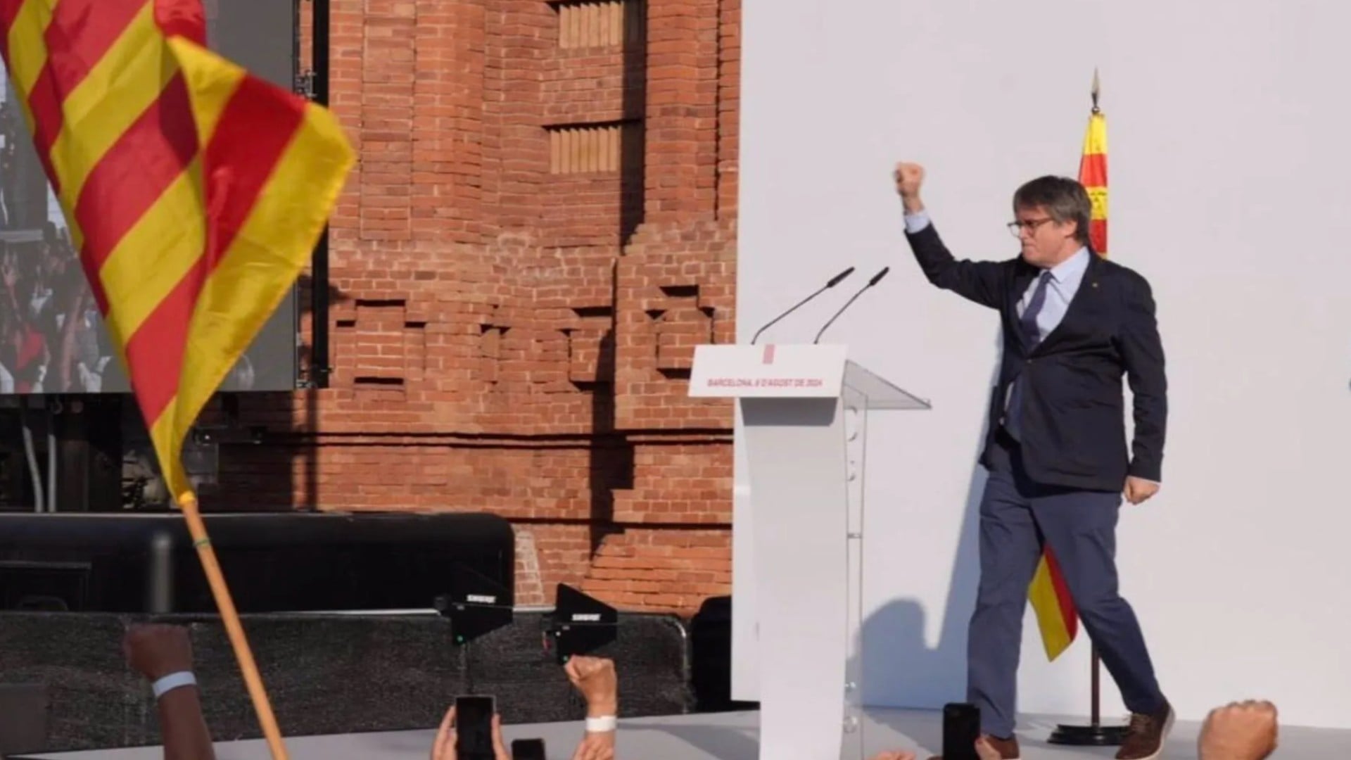 La juez procesa a tres mossos por facilitar la fuga de Puigdemont tras su visita a Barcelona en 2024