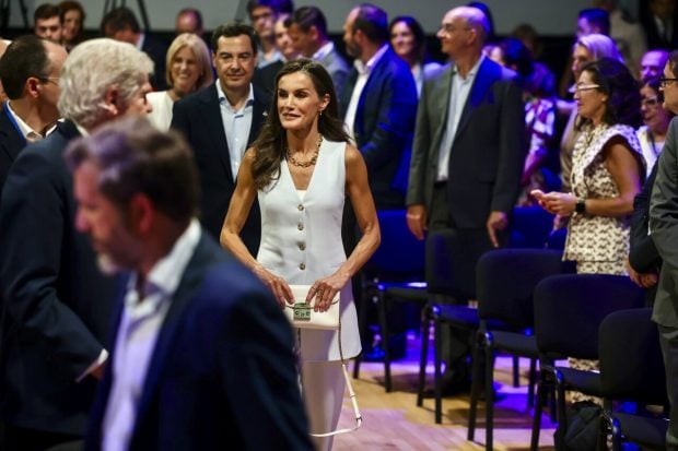 reina letizia conjunto boss
