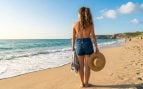 Imagen de una persona en la playa