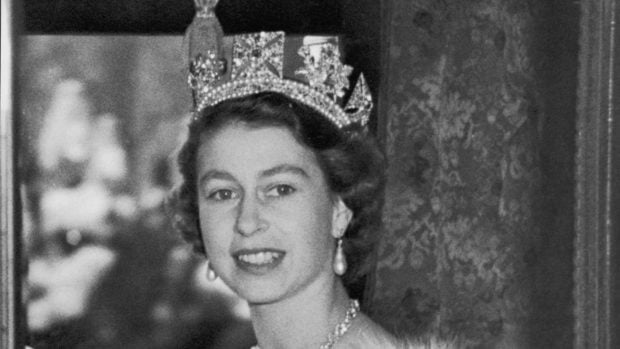 Isabel II, Inglaterra