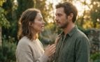 Una pareja en el jardín