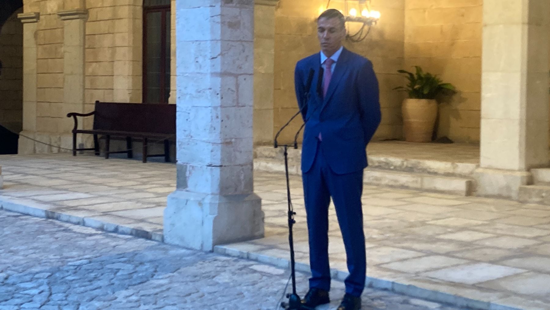 Salvavidas de Sánchez a su delegado en Baleares tras los disturbios: Absoluta confianza en Alfonso Rodríguez