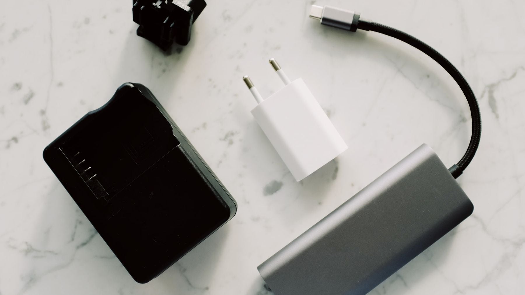 Shaheer Khan, experto en dispositivos electrónicos: “Dejé de comprar cargadores USB baratos