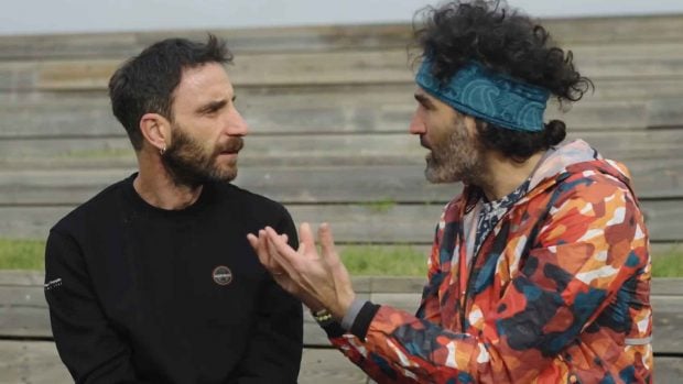 Raúl Gómez junto a Dani Rovira en Super Gómez (Mediaset).