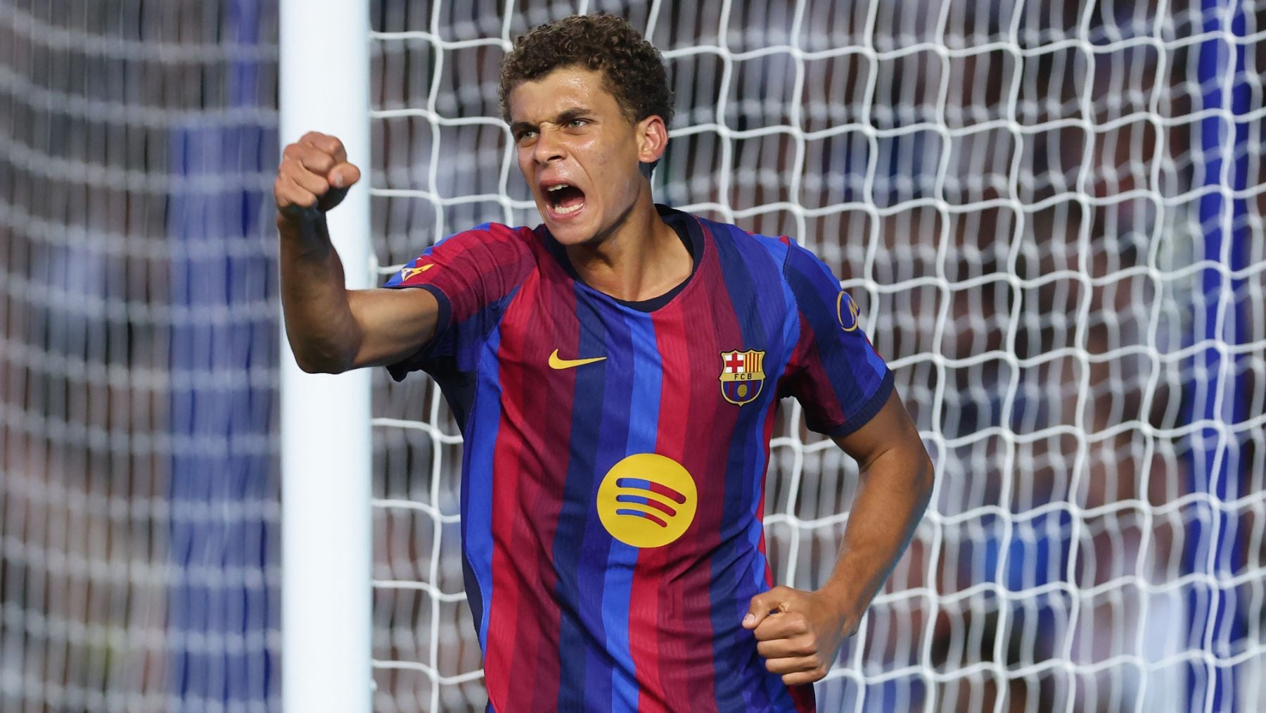 El Barça encuentra a su nueve en Birmingham: empata en su primer amistoso con doblete de Abdelkarim