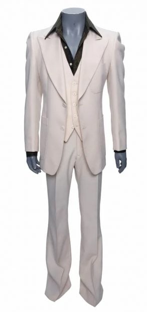 SUBASTA OBJETOS ICONICOS CINE TRAJE TRAVOLTA HACHA ELR ESPLANDORSUBASTA OBJETOS ICONICOS CINE TRAJE TRAVOLTA HACHA ELR ESPLANDOR