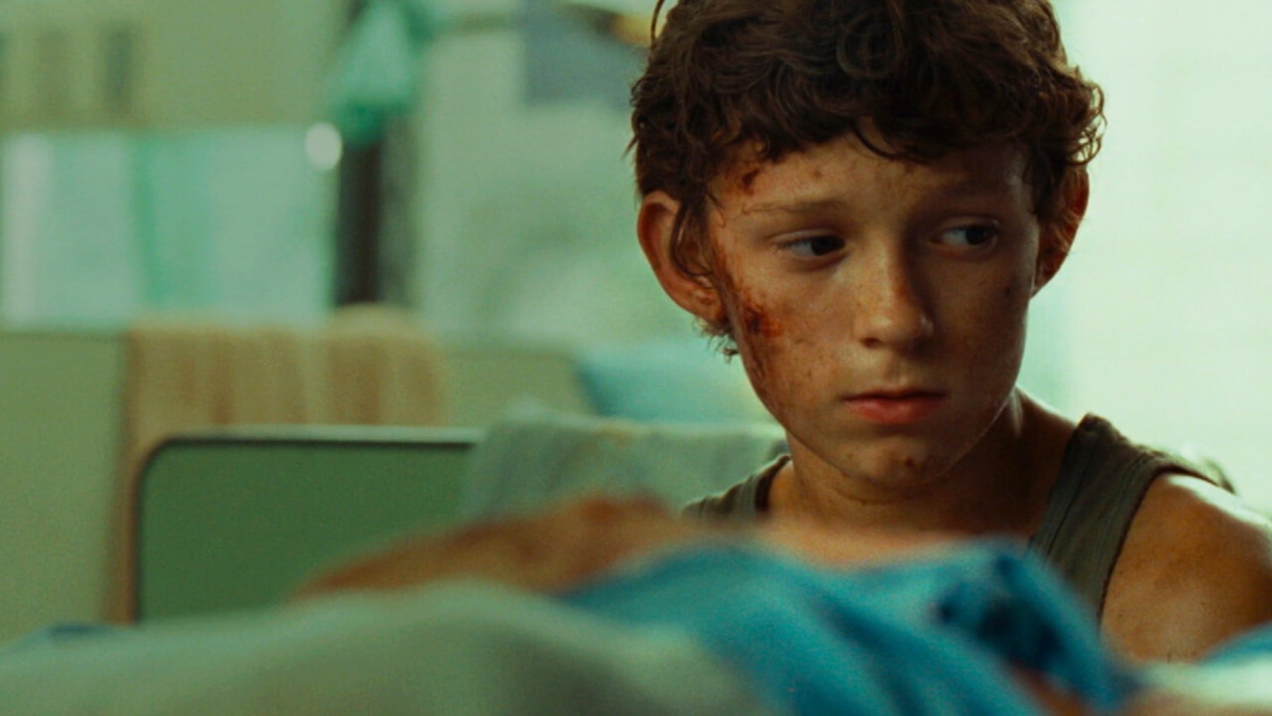Tom Holland en ‘Lo imposible’ (Apaches Entertainment, Telecinco Cinema).