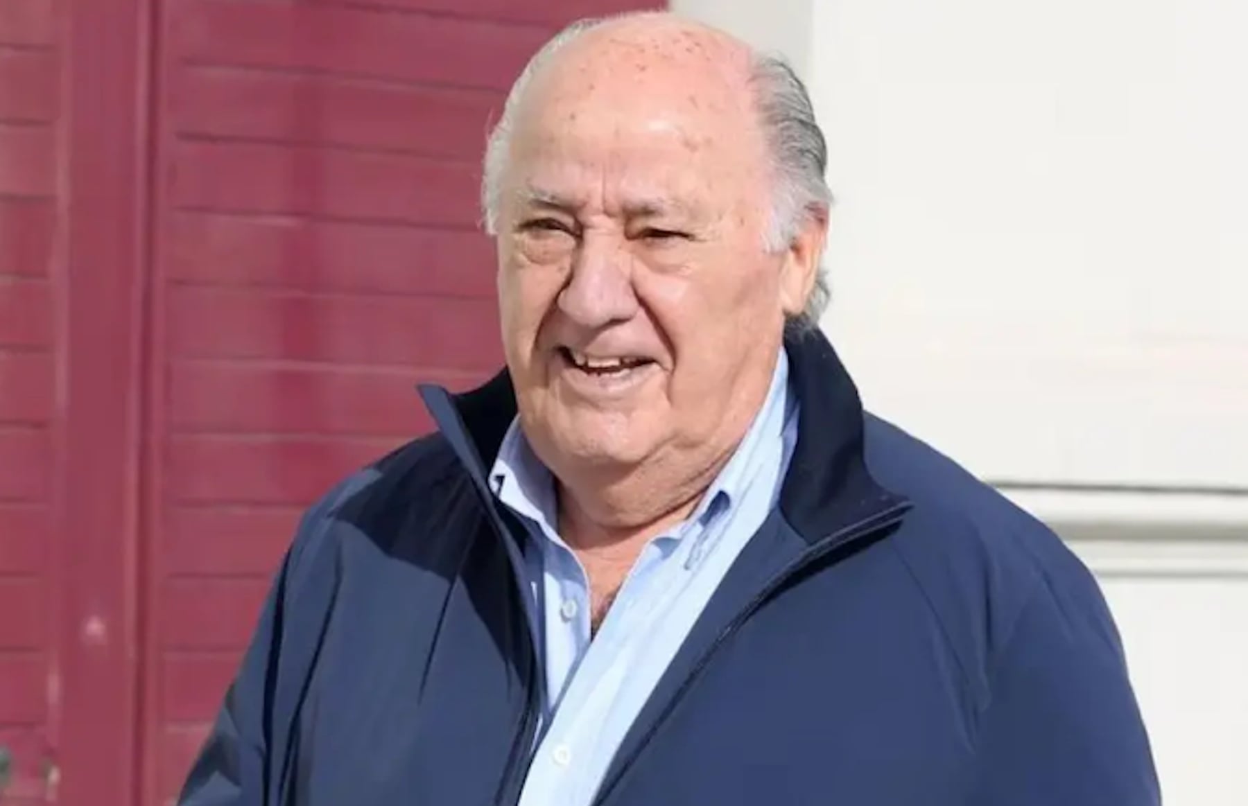 Amancio Ortega sonriendo. (Foto: EP)