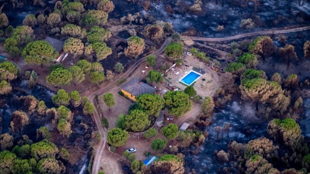 casa incendio forestal