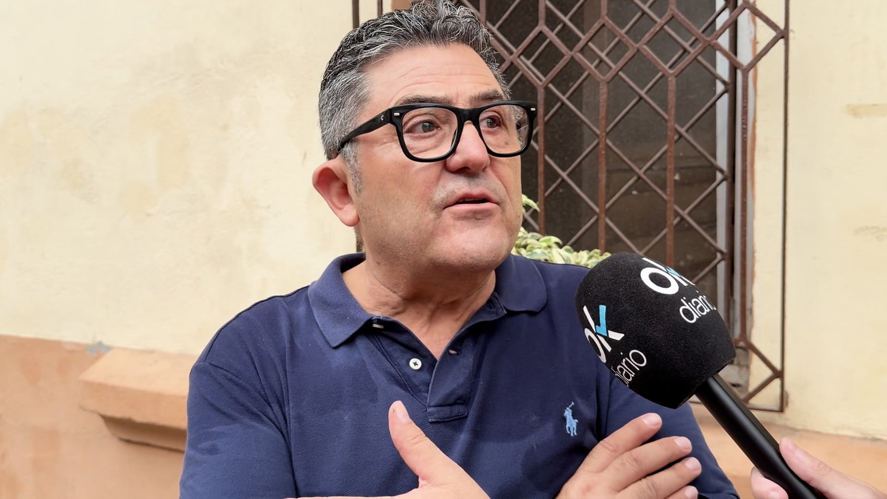 Un panadero de Ceuta denuncia cómo miles de inmigrantes ilegales asaltaron su negocio: Tuvieron que venir los antidisturbios