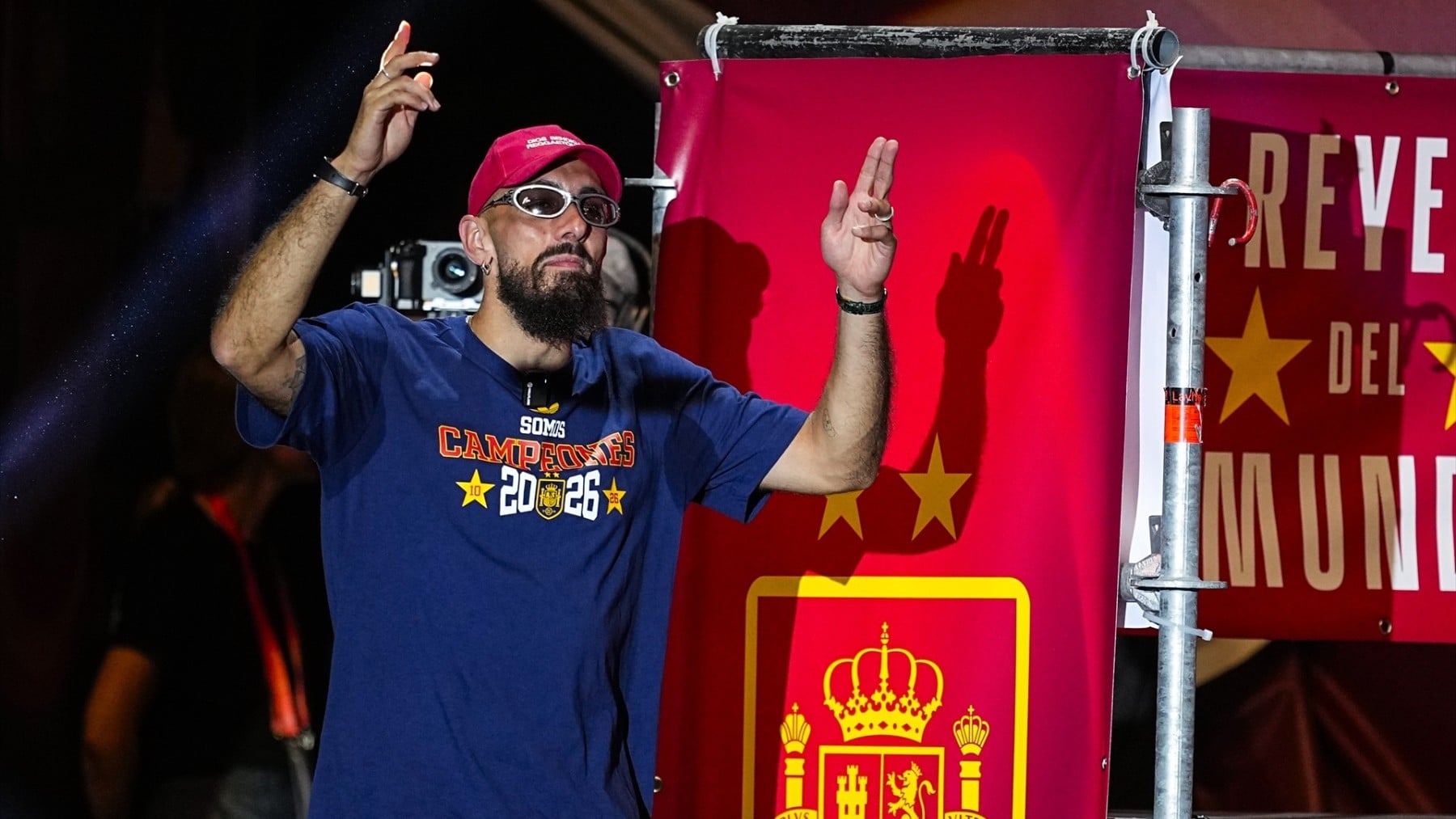Borja Iglesias calla ante la invasión de Ceuta y se lo recuerdan en redes: No tienes vergüenza ni la conoces
