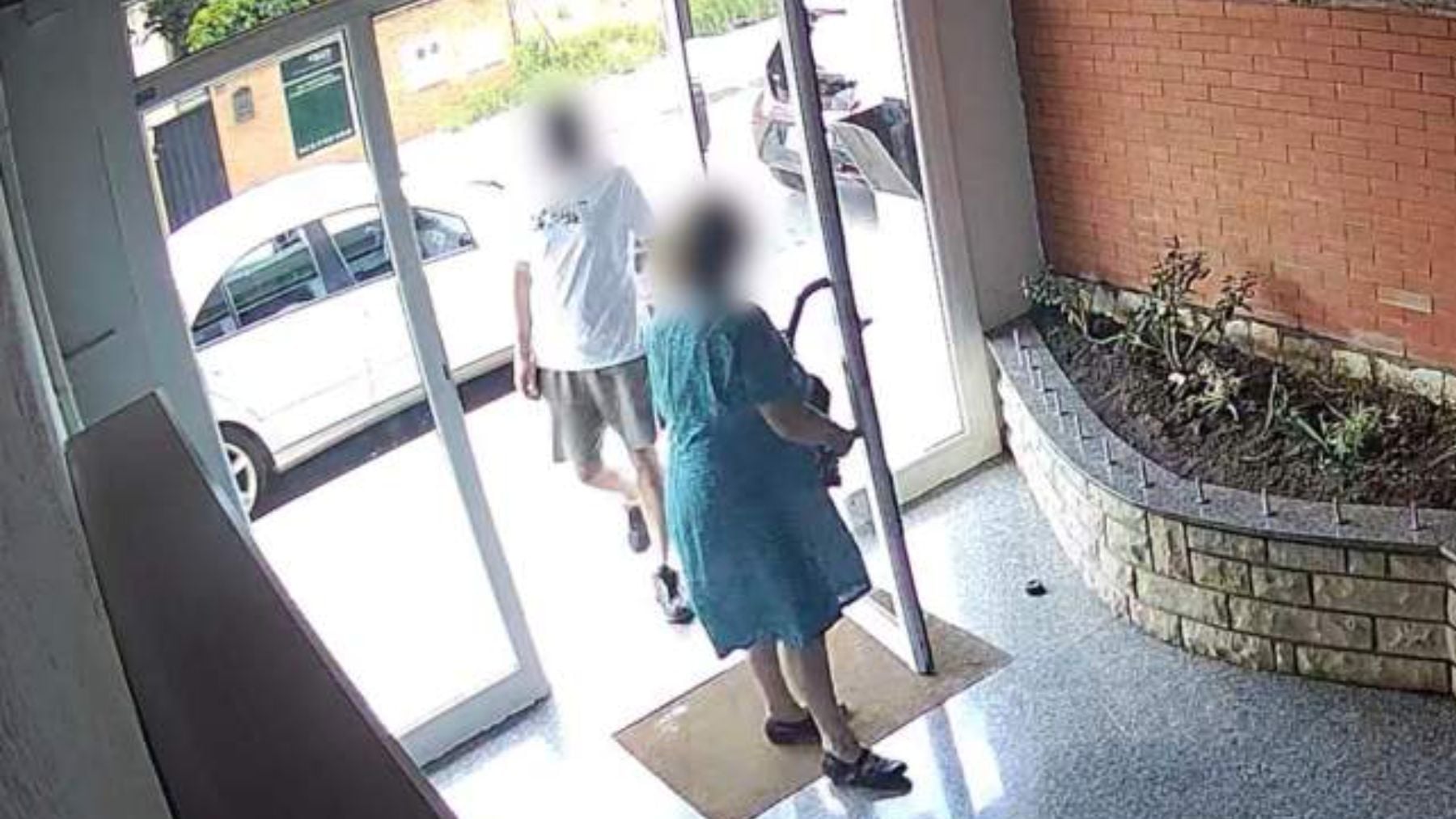 Detenido el ladrón chileno de ancianas de Barcelona por apalear a 7 víctimas en los portales de su viviendas