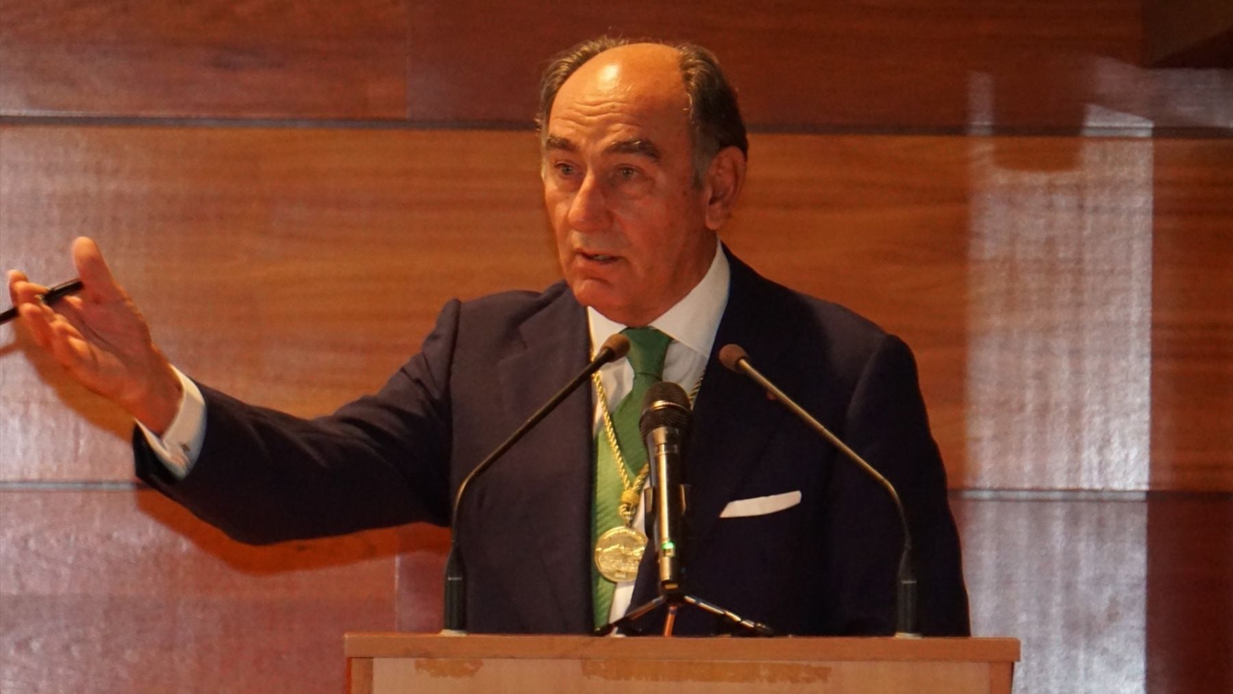 Galán (Iberdrola), Medalla de Oro de los Cursos de la Granda en reconocimiento a su trayectoria profesional