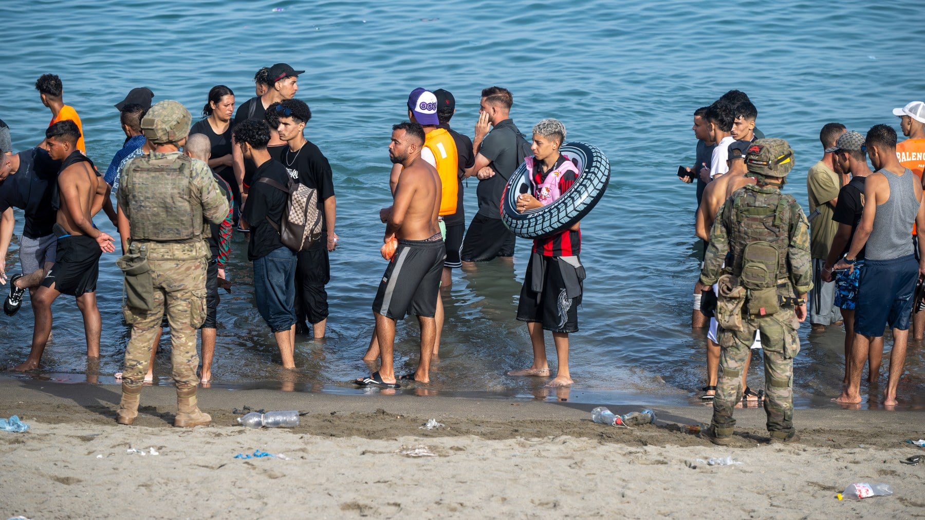 El CNI avisó a Interior de que se estaba preparando una invasión de inmigrantes ilegales a Ceuta