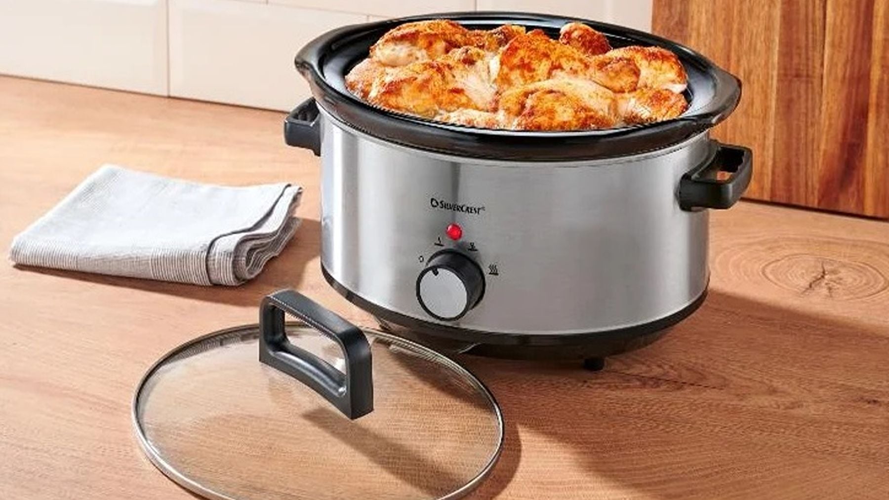 Novedad en Lidl por menos de 25 euros que sustituye a la airfryer: cocina de forma saludable, ahorra energía y tiene una capacidad de 3,5 litros