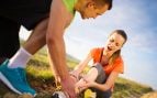 El error más frecuente en vacaciones que acaba en esguinces, tendinitis y roturas musculares