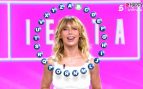 Emma García en una de las promociones de 'Rueda la letra' (Mediaset).