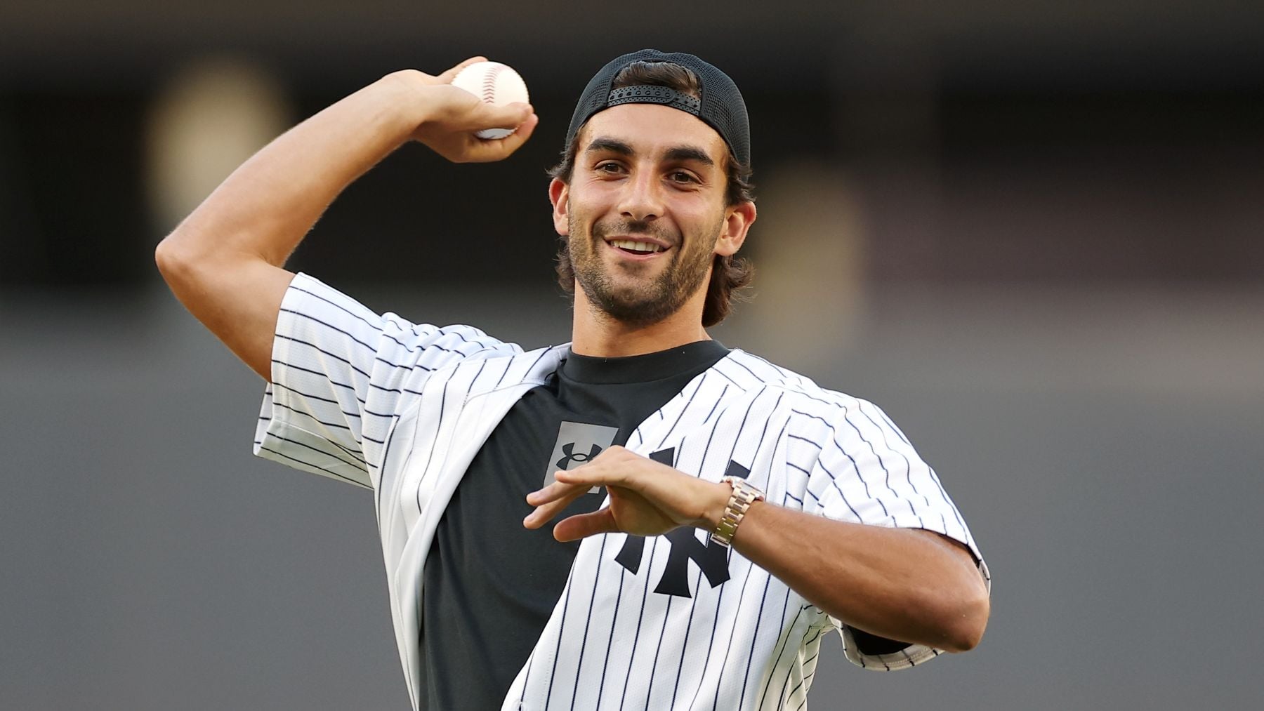 Ferran Torres ya es una estrella mundial: hace el saque de honor de los New York Yankees