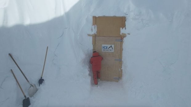Puerta del Santuario Ice Memory. Cedida por la Ice Memory Foundation.