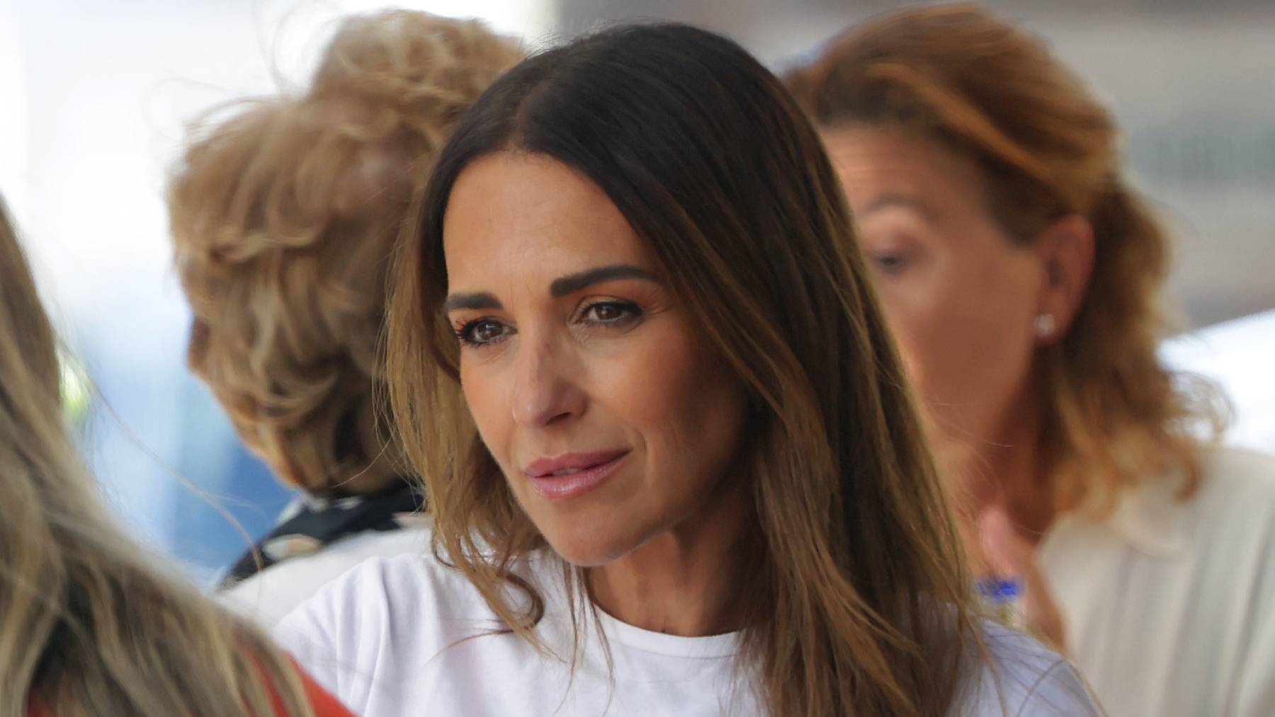 Paula Echevarría en una terraza. (Foto: Europa Press)