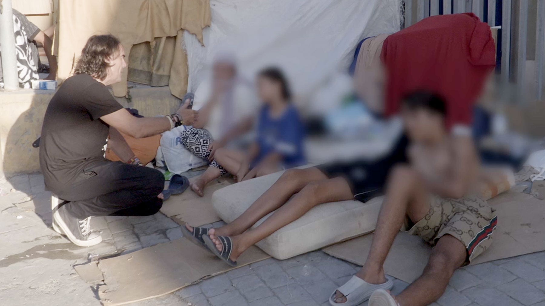 Niñas marroquíes de 11 años duermen en un polígono de Ceuta: Mis padres me mandaron sola a España
