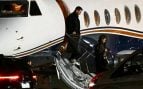 Messi llegando a Argentina con Antonella