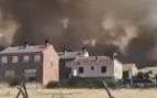 Evacúan Los Ángeles de San Rafael y Vegas de Matute por el incendio de Segovia, que se ha elevado al nivel máximo