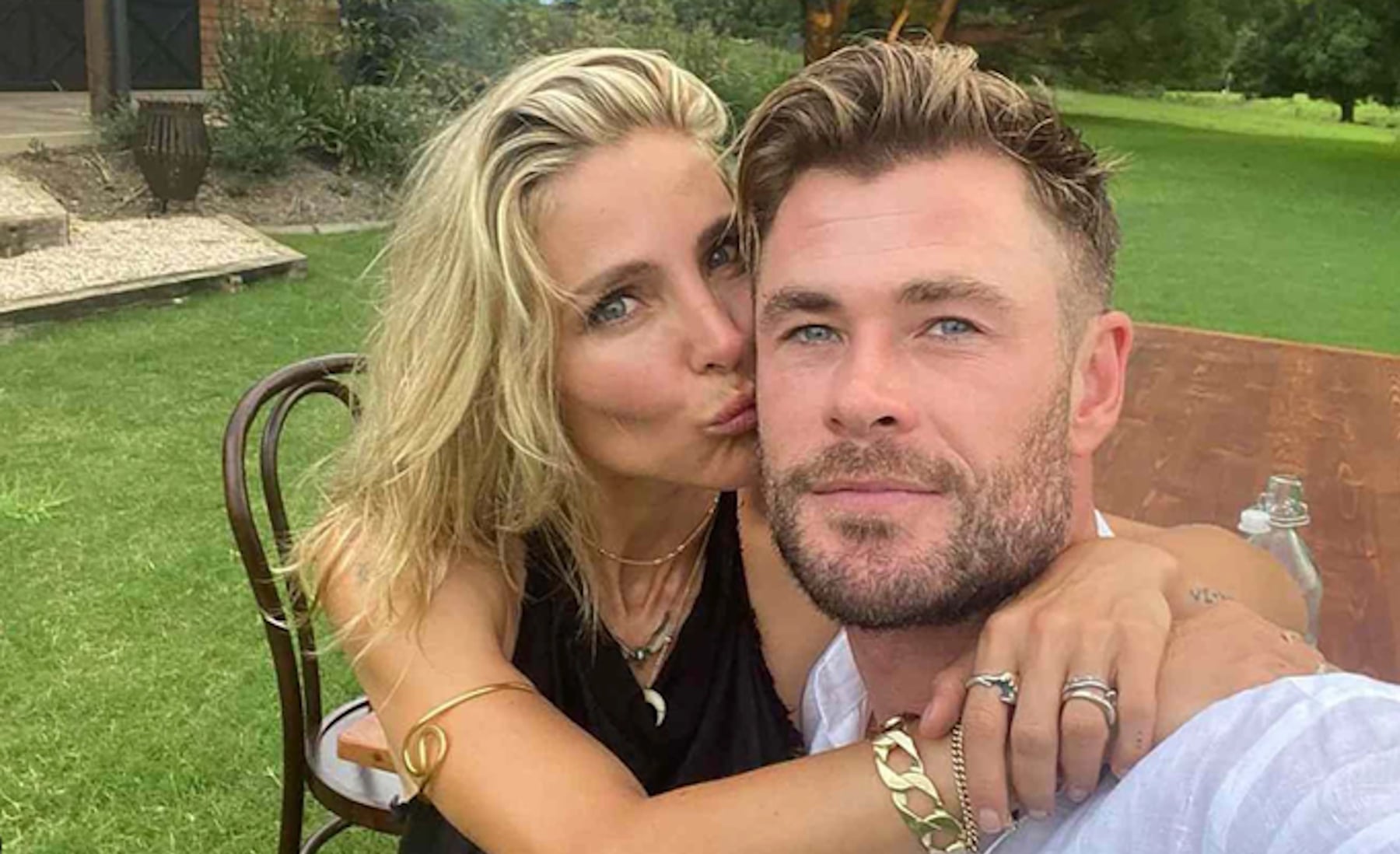Elsa Pataky posando con Chris Hemsworth. (Foto: Instagram)