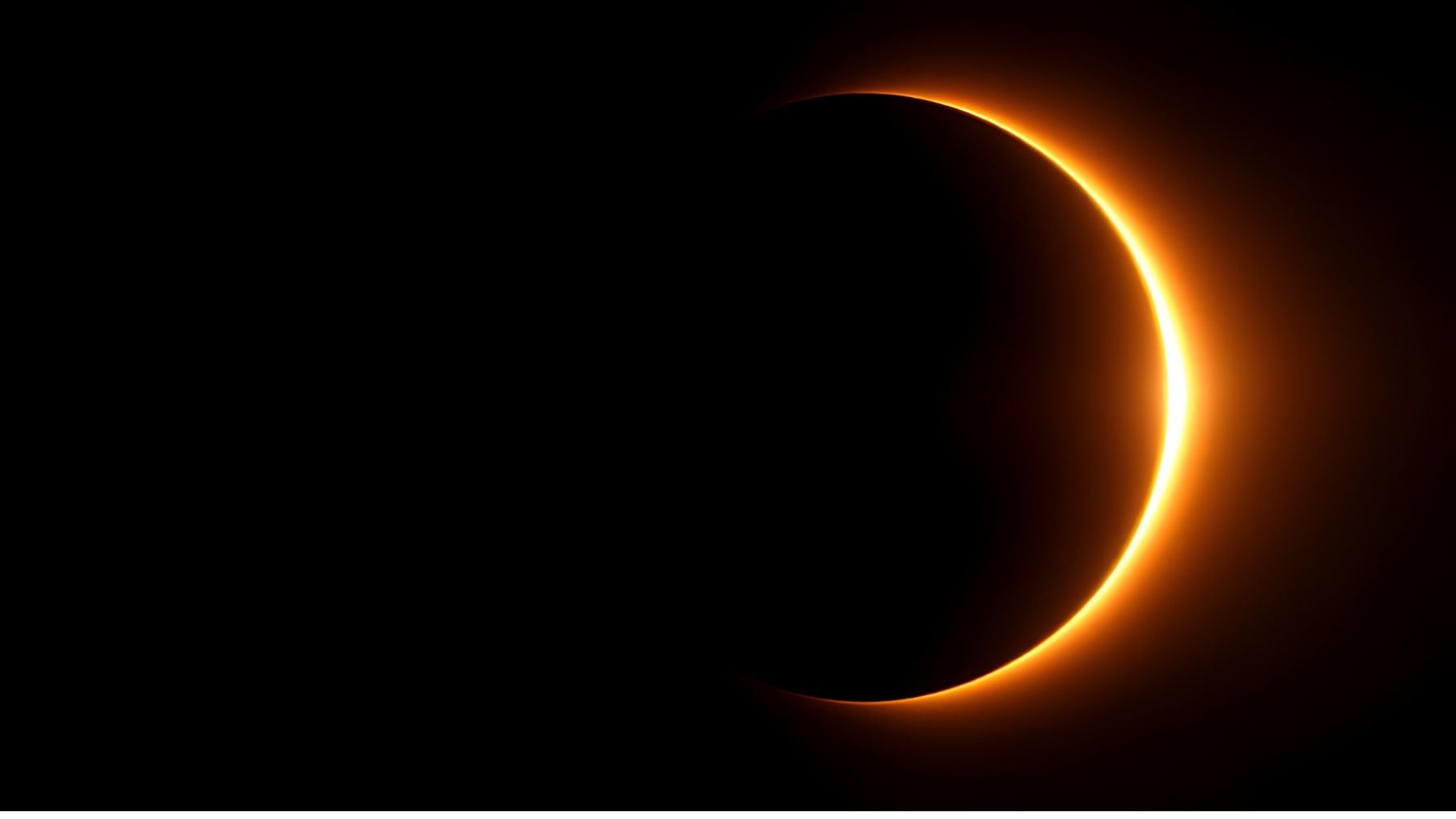 Eclipse solar total en España, en directo | A qué hora empieza, cómo usar las gafas, mapa de la franja, dónde verlo y guía completa