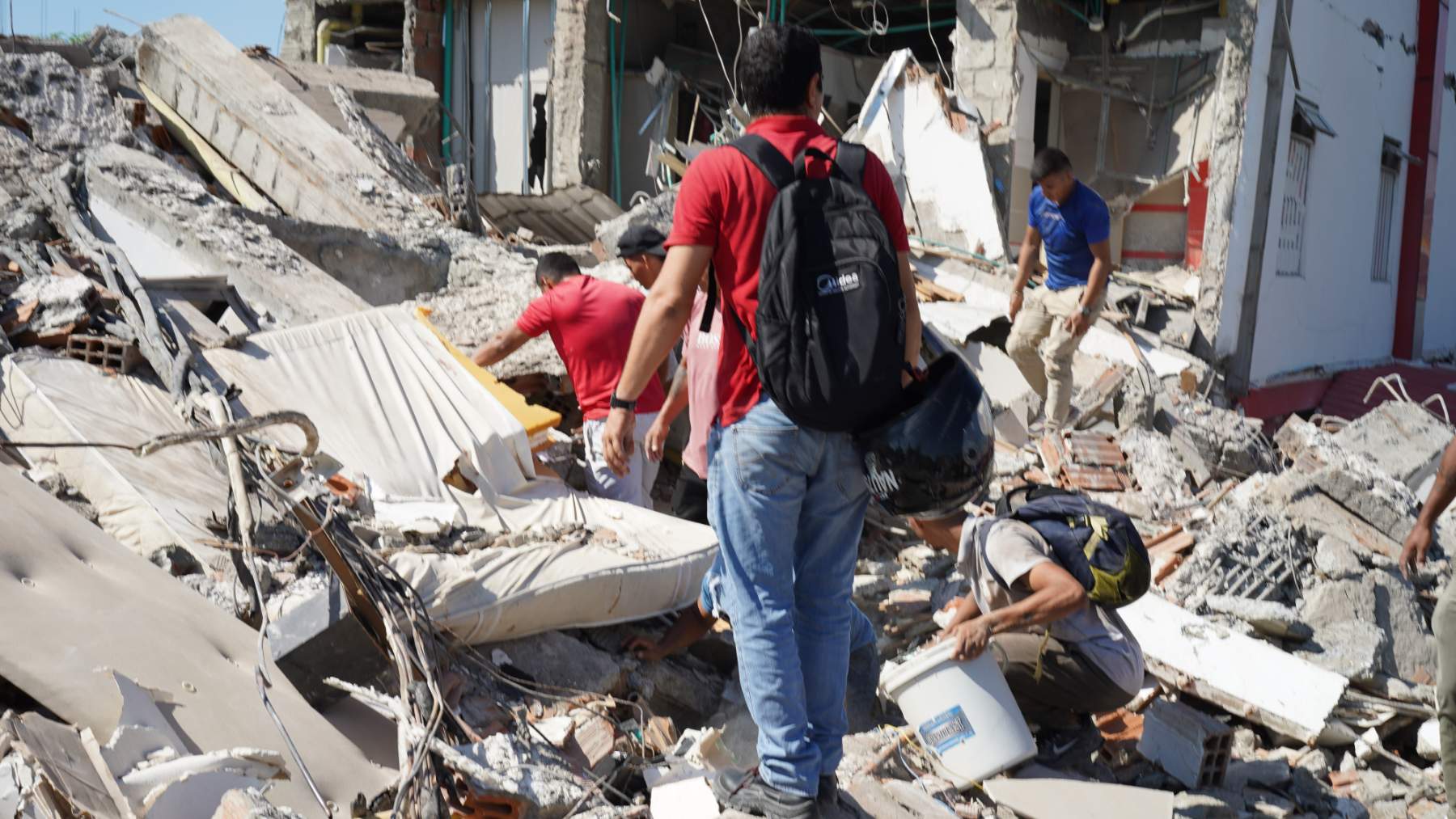 Los testimonios más desgarradores del terremoto en Colombia: Los escombros sepultaron a mi mujer antes de que pudiera salvarla