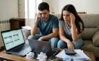 La vivienda ahoga a los jóvenes: alquilar exige el 98,7% del sueldo y comprar hasta 30.000€ en impuestos