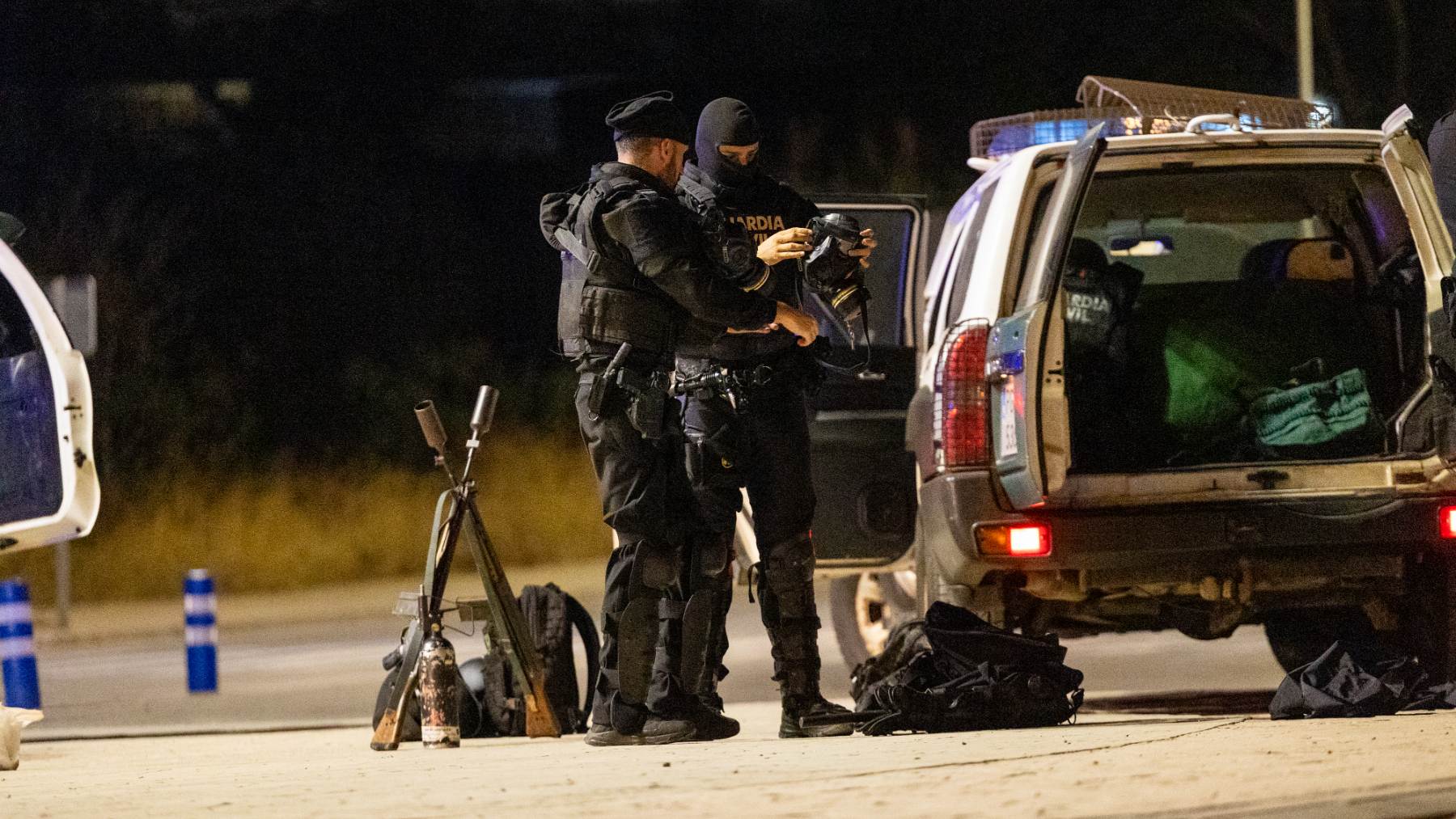 La Guardia Civil coloca una barrera marítima en Melilla ante el riesgo de una nueva oleada de inmigrantes