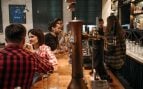 Enfado monumental en bares y restaurantes por la frase que está de moda entre los clientes: todos la usamos
