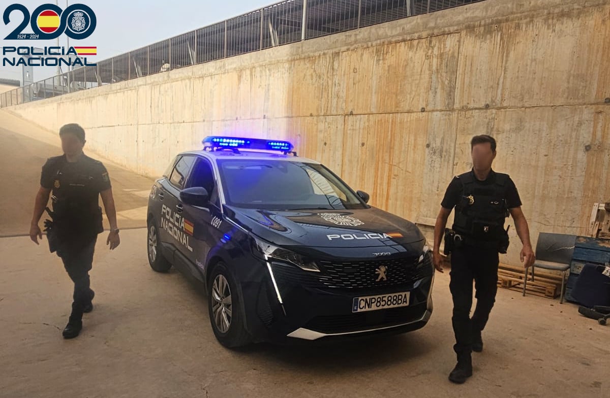 Prisión para tres peligrosos ladrones en Palma: asaltaban bares a martillazos, destrozaban coches y usaban DNI robados